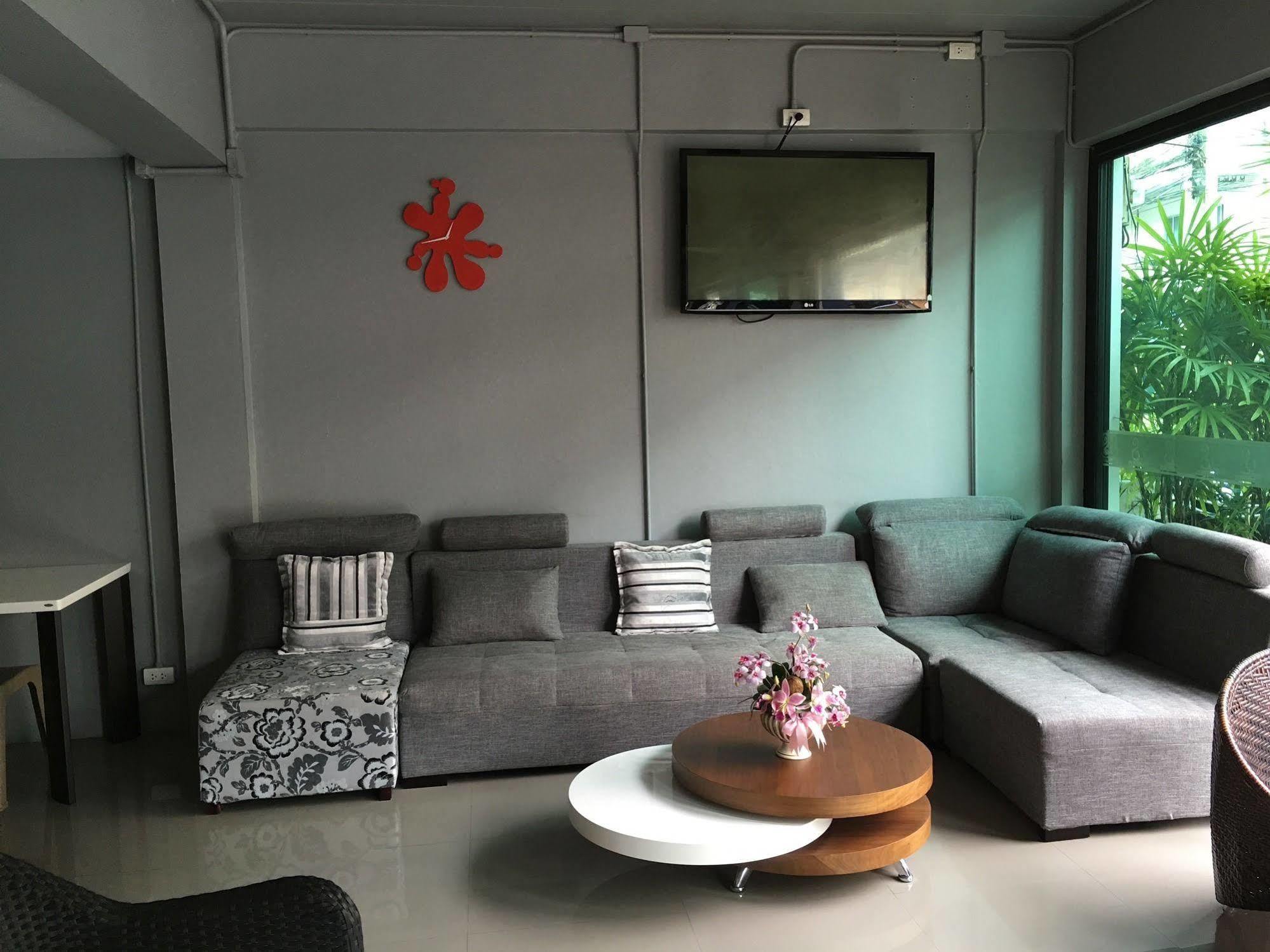 Chalong Sea Breeze Otel Dış mekan fotoğraf
